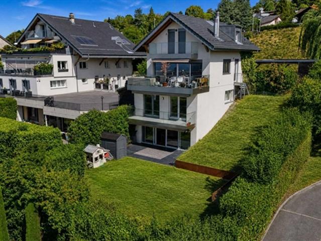 4,5 Zimmer Doppelhaus mit Terrasse und Garten