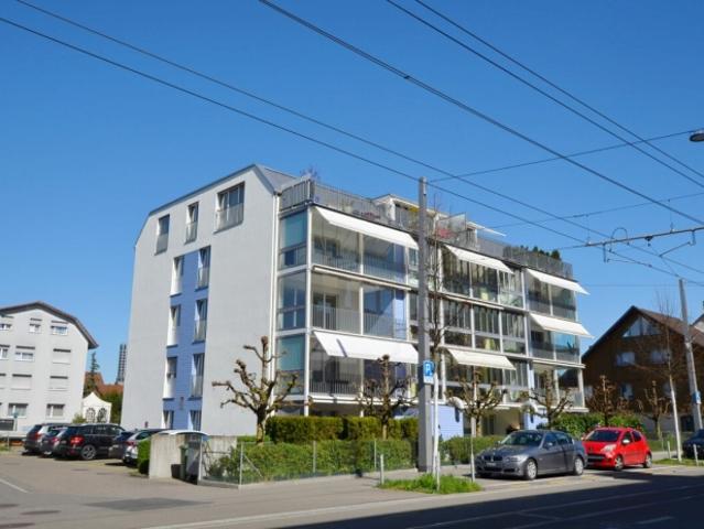 RESERVIERT 4.5 Zimmer Eigentumswohnung mit Balkon