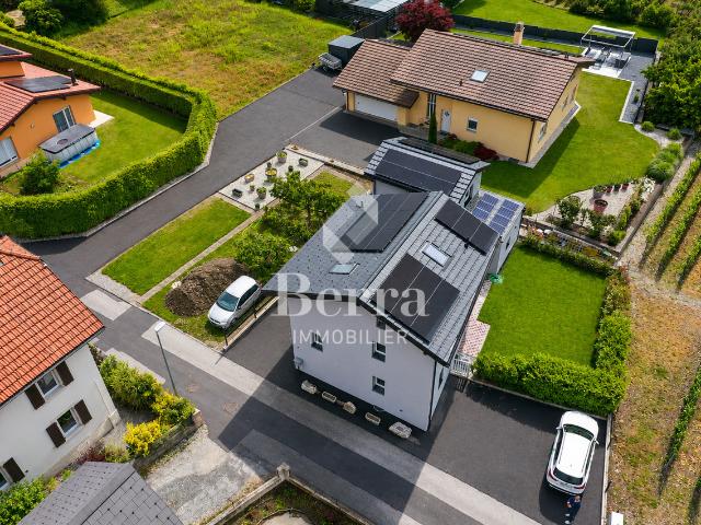 4,5 Zimmer Einfamilienhaus mit Nebengebäude