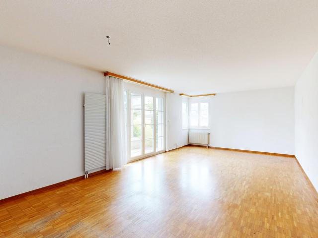 4.5 Zimmer Gartenwohnung inklusive Einstellhallenplatz im Jura