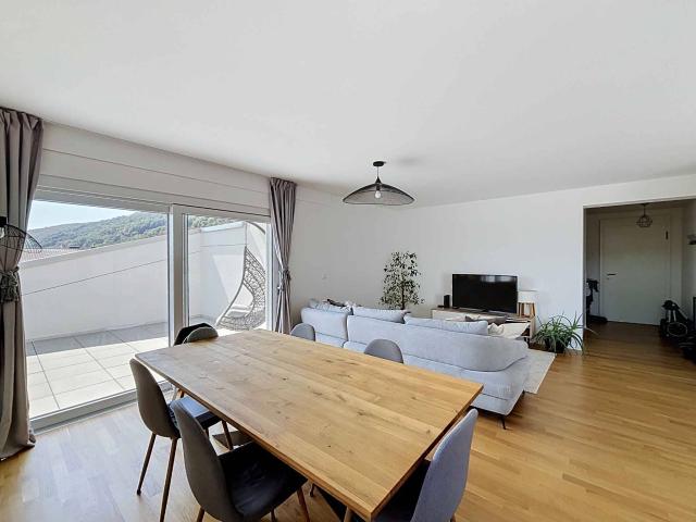 4,5 Zimmer Penthouse Wohnung zwischen Licht und Gelassenheit