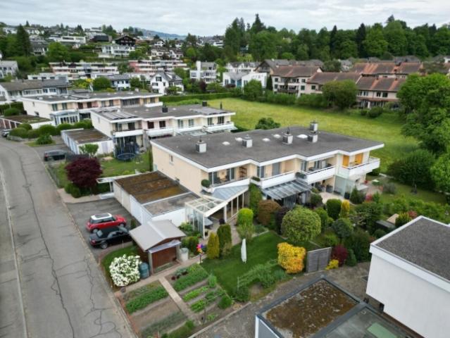 4.5 Zimmer Reiheneckhaus mit Pergola und schöner Gartenanlage