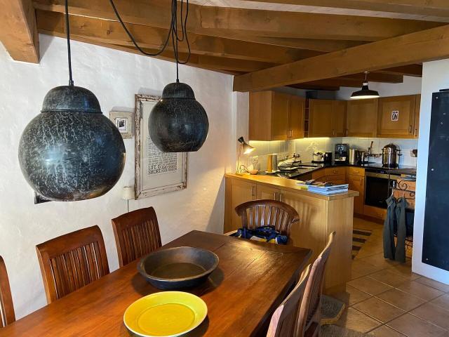 4.5 Zimmer Wohnung im 1. OG