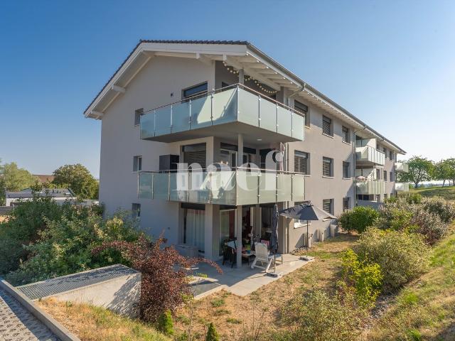 4,5 Zimmer Wohnung im Erdgeschoss mit Terrasse und Garten zum Verkauf in Prez vers Noréaz