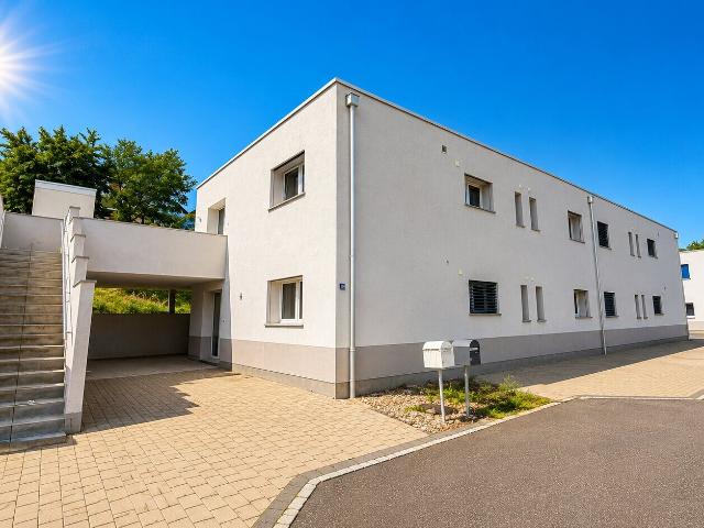 4,5 Zimmer Wohnung im Erdgeschoss zur Miete in Courfaivre