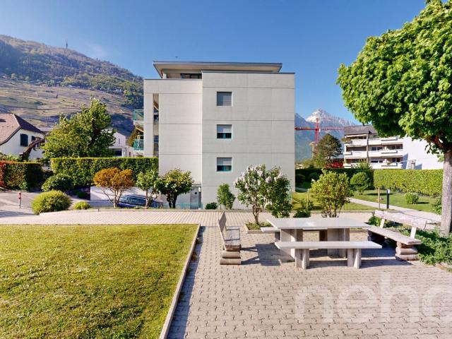 4,5 Zimmer Wohnung und großer Garten