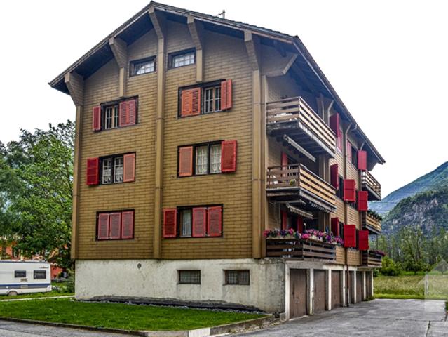 4,5 Zimmer Wohnung von 80 m2 im 2. Stock eines kleinen Gebäudes
