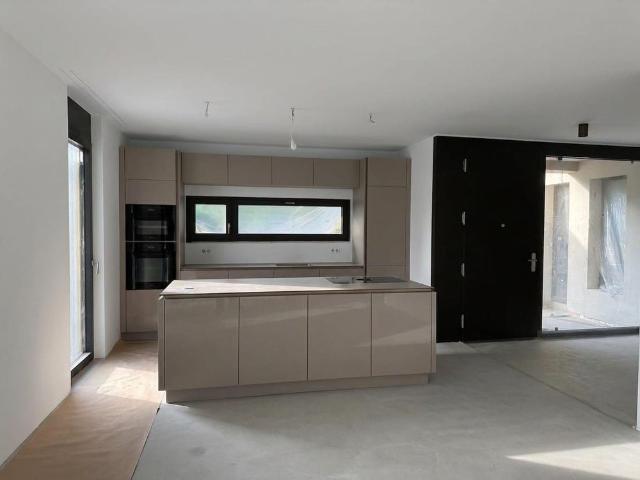 4.5 Zimmer, 143 m², 1. Stock