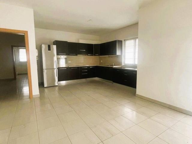 4.5 Zimmer, 140 m², 1. Stock
