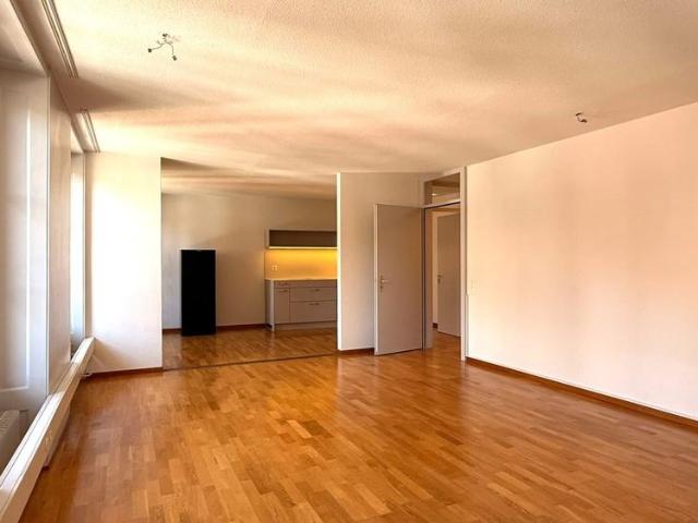 4.5 Zimmer, 140 m², 2. Stock