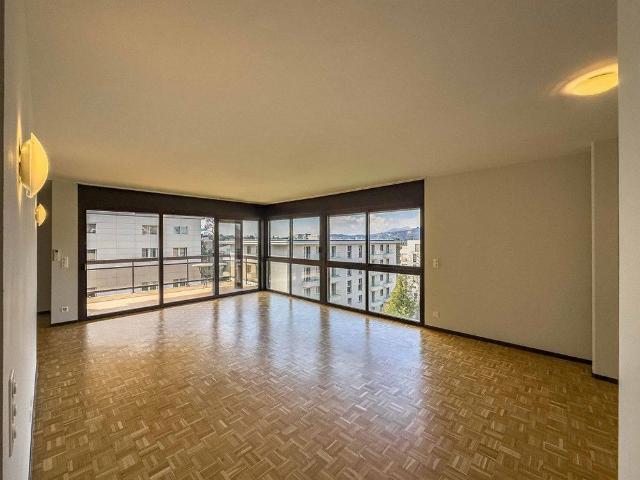 4.5 Zimmer, 141 m², 2. Stock