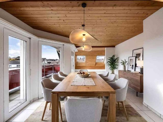 4.5 Zimmer, 147 m², 2. Stock