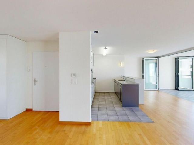 4.5 Zimmer, 145 m², 1. Stock