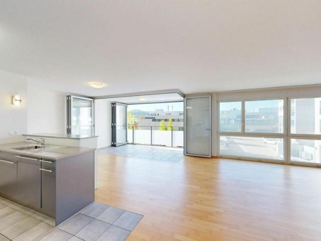 4.5 Zimmer, 145 m², 1. Stock