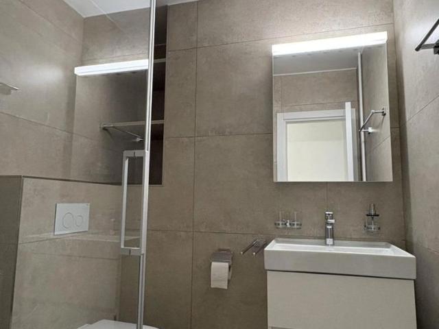 4.5 Zimmer, 145 m², 1. Stock