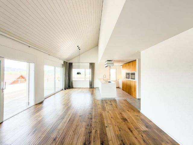 4.5 Zimmer, 145 m², 2. Stock