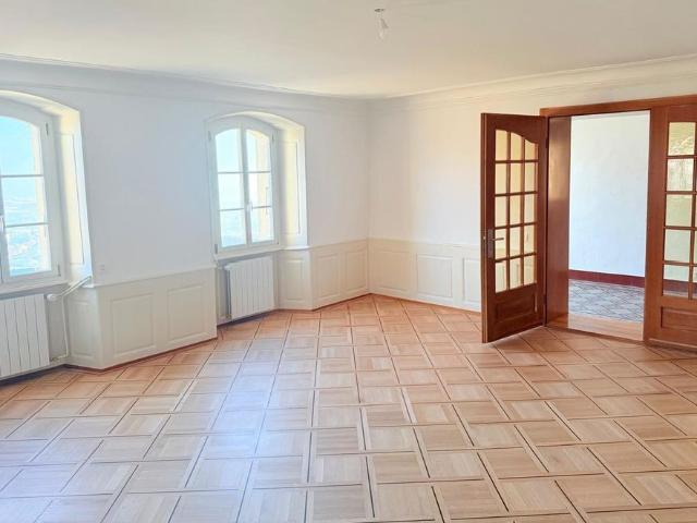 4.5 Zimmer, 150 m², 2. Stock