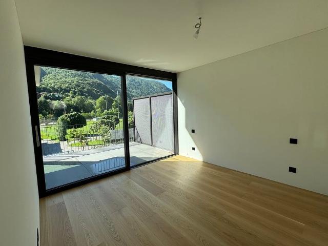 4.5 Zimmer, 151 m², 1. Stock