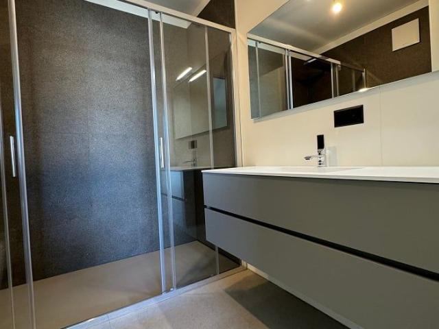 4.5 Zimmer, 151 m², 1. Stock