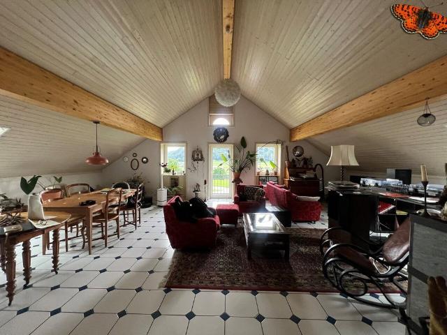 4.5 Zimmer, 152 m², 2. Stock