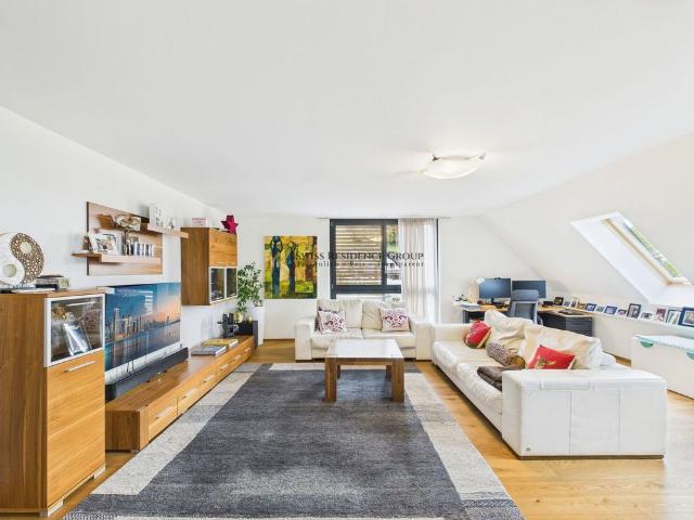 4.5 Zimmer, 157 m², 2. Stock