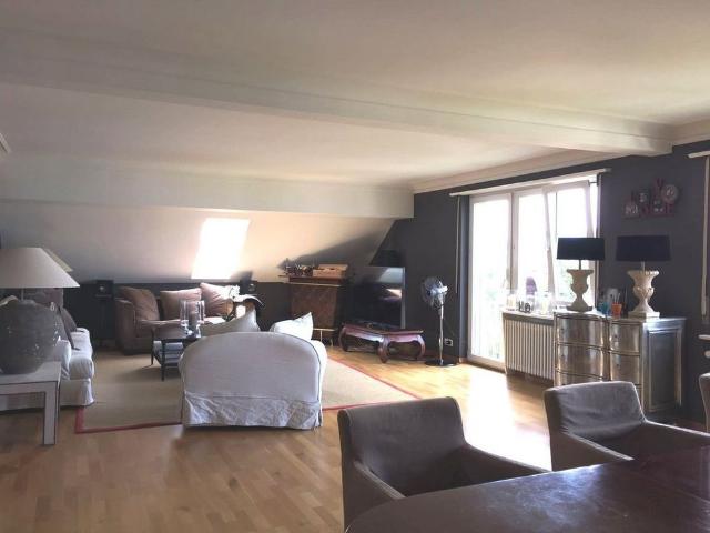 4.5 Zimmer, 157 m², 3. Stock