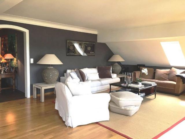 4.5 Zimmer, 157 m², 3. Stock