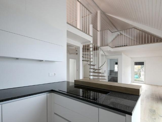 4.5 Zimmer, 155 m², 2. Stock