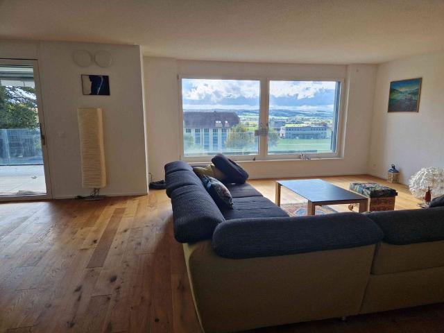 4.5 Zimmer, 158 m², 1. Stock