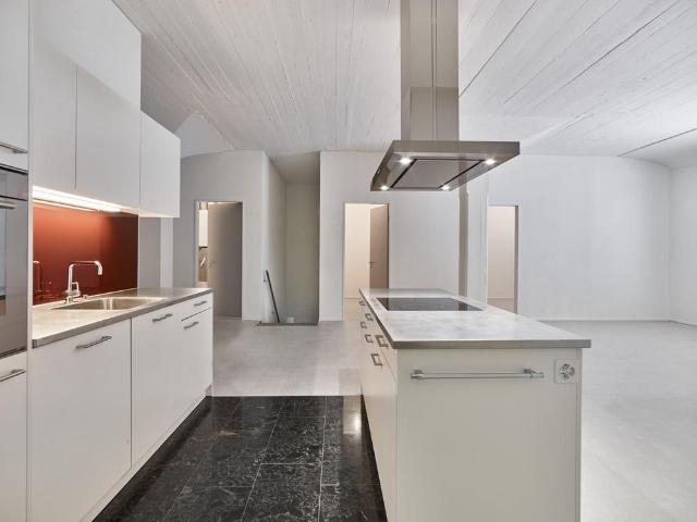 4.5 Zimmer, 163 m², 2. Stock