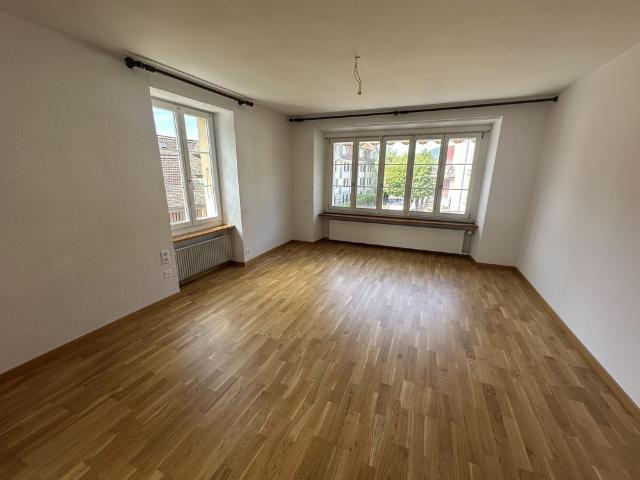 4.5 Zimmer, 160 m², 2. Stock