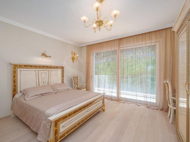 4.5 Zimmer, 160 m²
