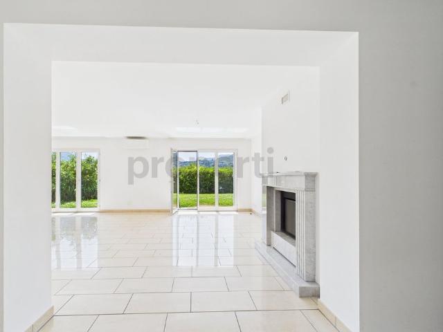 4.5 Zimmer, 165 m², EG
