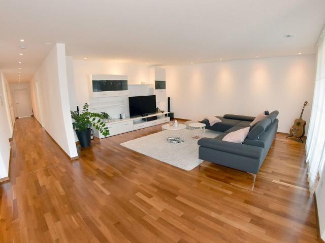 4.5 Zimmer, 170 m², 2. Stock
