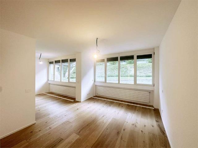 4.5 Zimmer, 177 m², 1. Stock