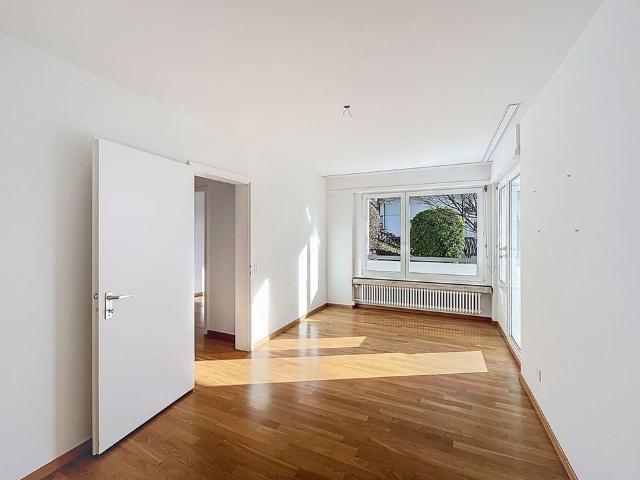 4.5 Zimmer, 175 m², 1. Stock