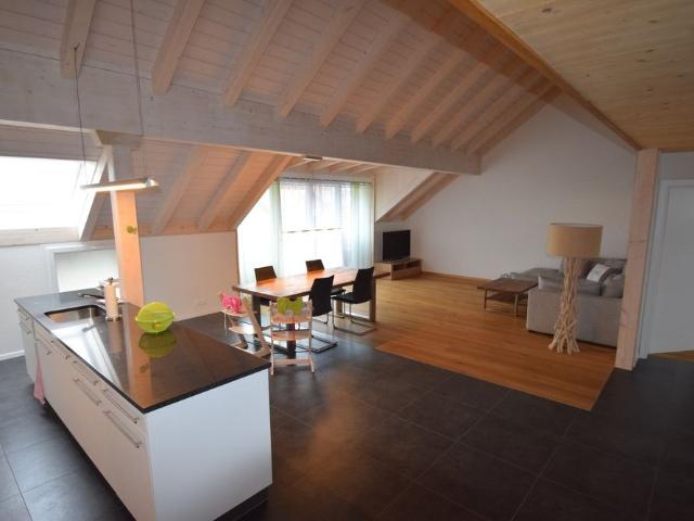 4.5 Zimmer, 180 m², 2. Stock