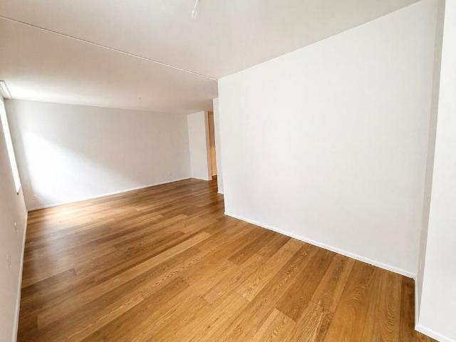 4.5 Zimmer, 180 m², 2. Stock