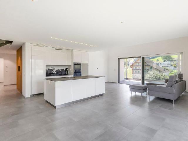 4.5 Zimmer, 190 m², 2. Stock