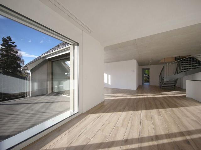 4.5 Zimmer, 196 m², 2. Stock