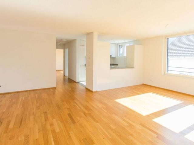 4.5 Zimmer, 103 m², 1. Stock