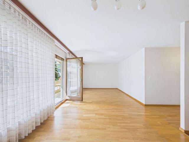 4.5 Zimmer, 100 m², 2. Stock