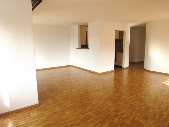 4.5 Zimmer, 100 m², 2. Stock