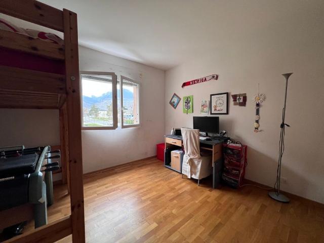 4.5 Zimmer, 102 m², 1. Stock