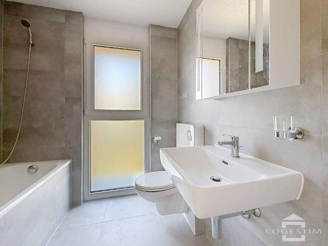 4.5 Zimmer, 107 m², 2. Stock