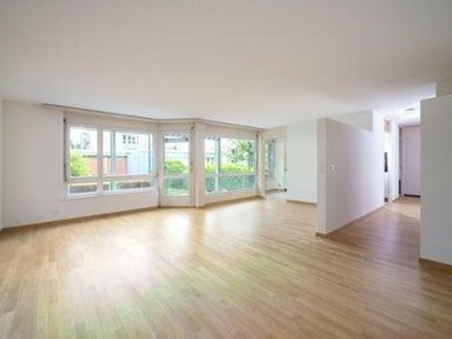 4.5 Zimmer, 105 m², 1. Stock