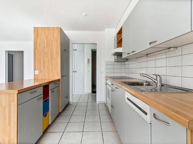 4.5 Zimmer, 106 m², 2. Stock