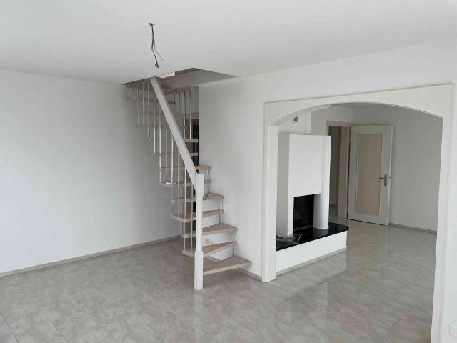 4.5 Zimmer, 110 m², 1. Stock
