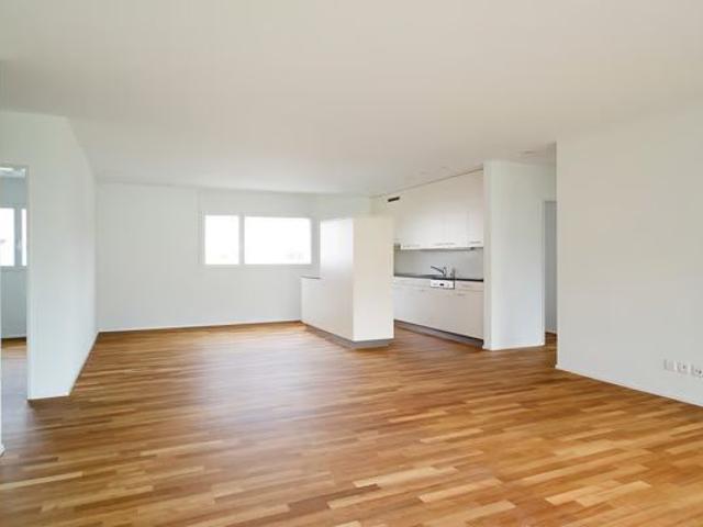 4.5 Zimmer, 110 m², 1. Stock