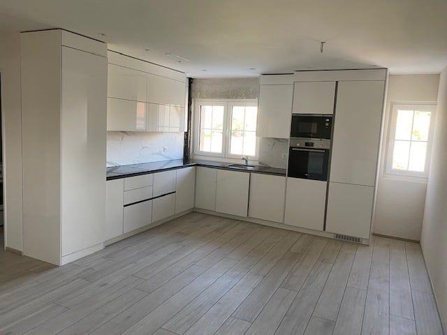 4.5 Zimmer, 110 m², 2. Stock